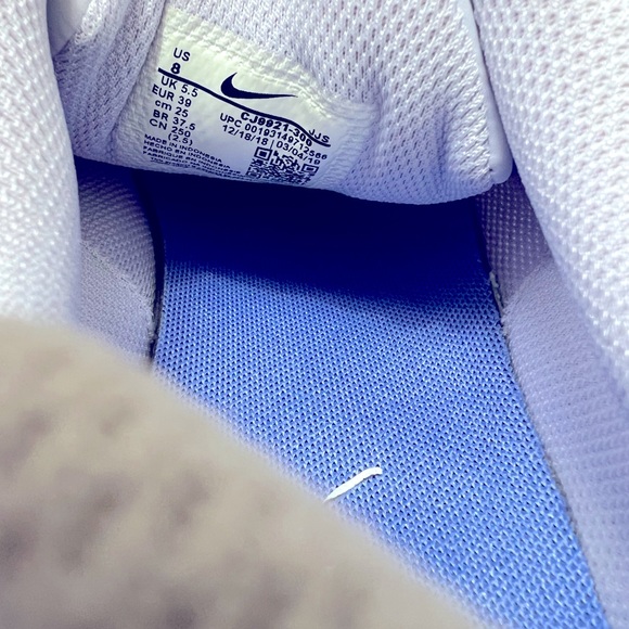 Nike Air Max Oketo sneakers. In EUC .Size 8.0 - Picture 7 of 8